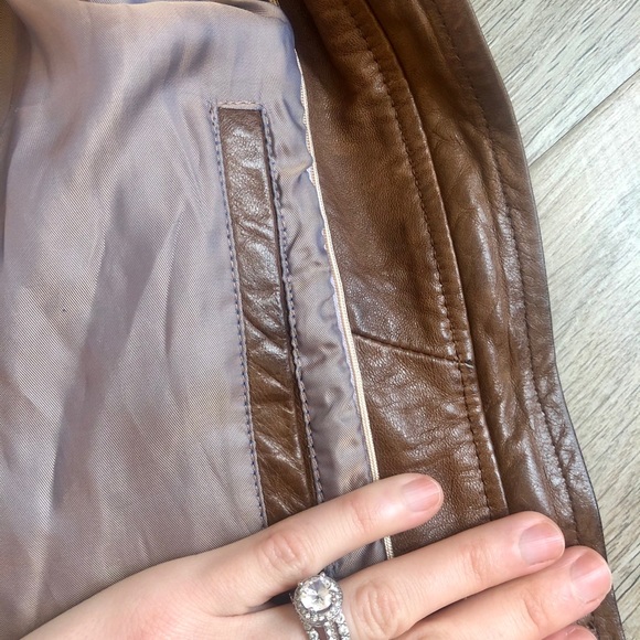 Italian leather jacket-made in Canada - Picture 7 of 8